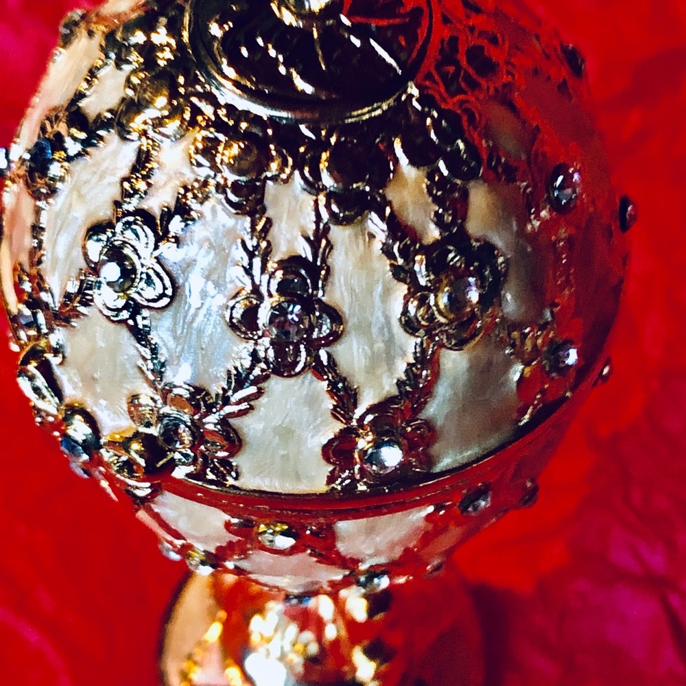 Crystallized Fabrage Egg Ring Box - image 6